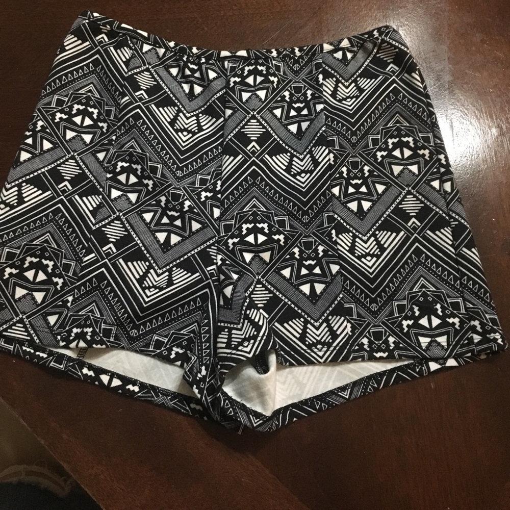 Bundle Only Victoria’s Secret backzip shorts